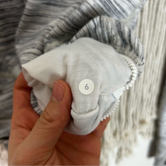 Lululemon Hustle in your Bustle Jacket Size 6 - Picture 8 of 9